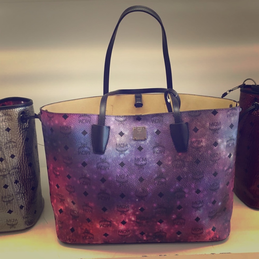 🎀🎀 Authentic MCM Galaxy Visetos Tote🎀🎀
